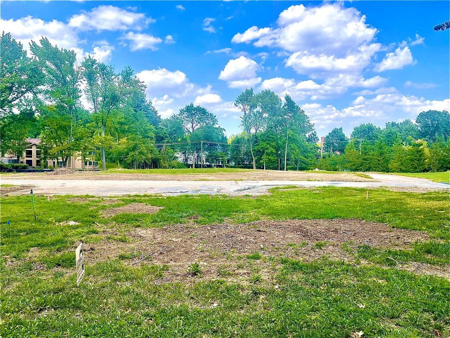 Rare opportunity to own a fantastic 2 acre lot in Huntleigh Woods.  Site is deep into the subdivision- very quiet and private.