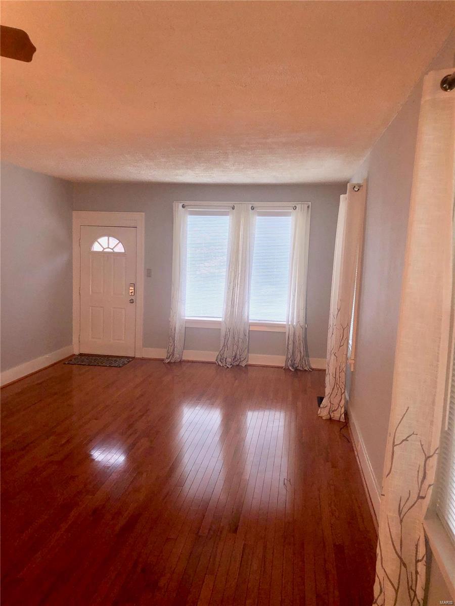 St Louis, Missouri 63144, United States, 2 Bedrooms Bedrooms, ,1 BathroomBathrooms,Residential,Active,106175