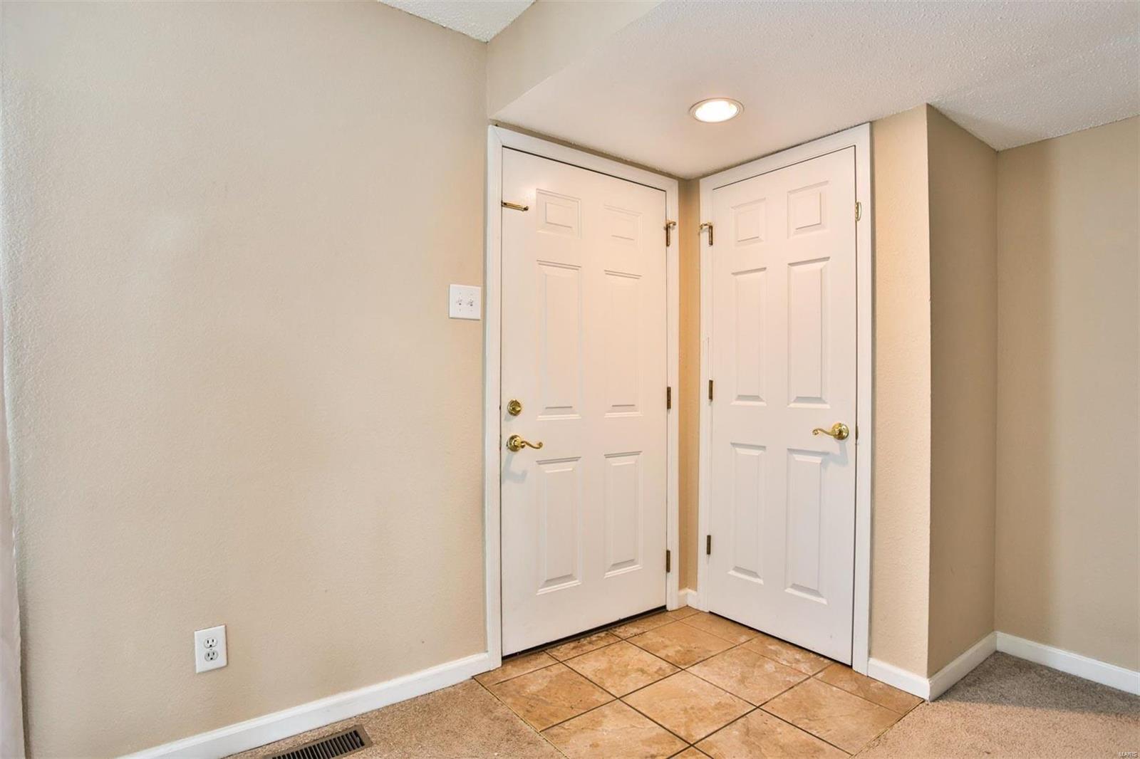 Kirkwood Manor Place Condo - Residential