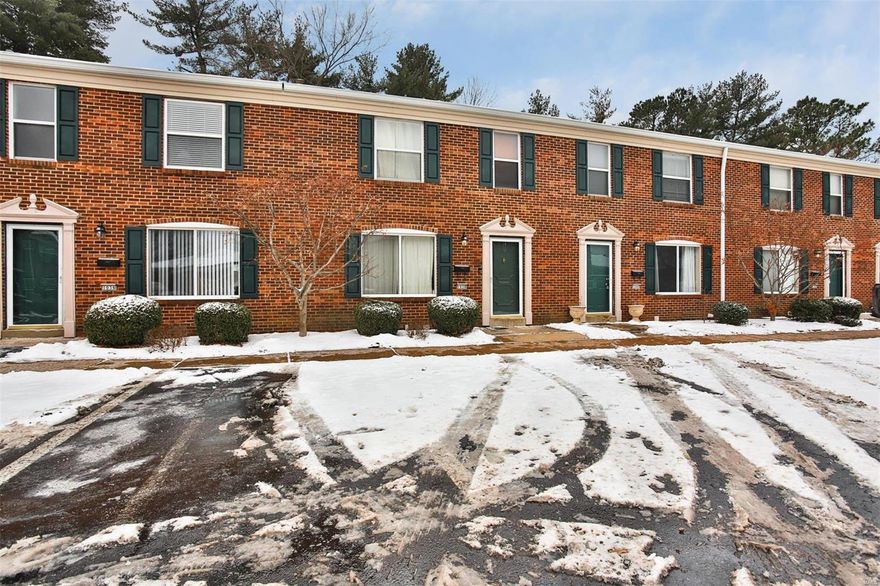 Move in ready! 3 bed, 2.5 bath Kirkwood Condo is exactly what you've been looking for. Interior unit townhouse with a blend of all you need with the amenities of condo living. Main floor has open floor plan, newer carpet, newer paint, lovely finishes. Kitchen appliances can stay. Sliding doors off dining room lead to private patio. Main floor has the half bath. Upstairs are the 3 bedrooms and 2 full baths. Master bedroom has full bath and spacious closet. Lower level has drywall but mostly unfinished space. Laundry units can stay. Unit has 2 parking spaces and plenty of extra parking. Units can be rented. Central location close to down town Kirkwood and Hwy 44 and 270. Award Winning Schools! Once you walk thru the front door, you realize everything is ready for you. Location: Ground Level, Interior Unit, Suburban