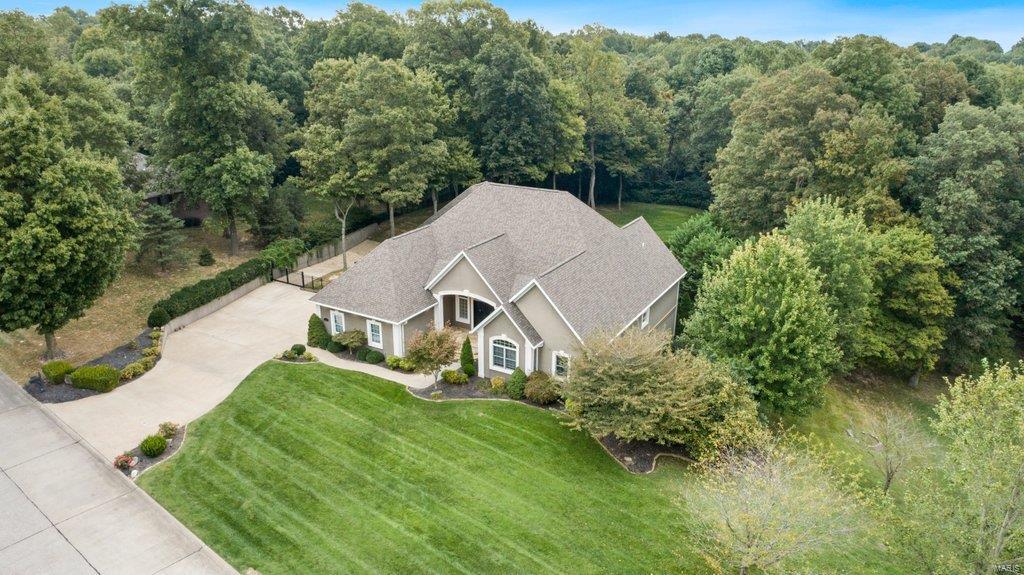 Windwood Lake Estate - Residential