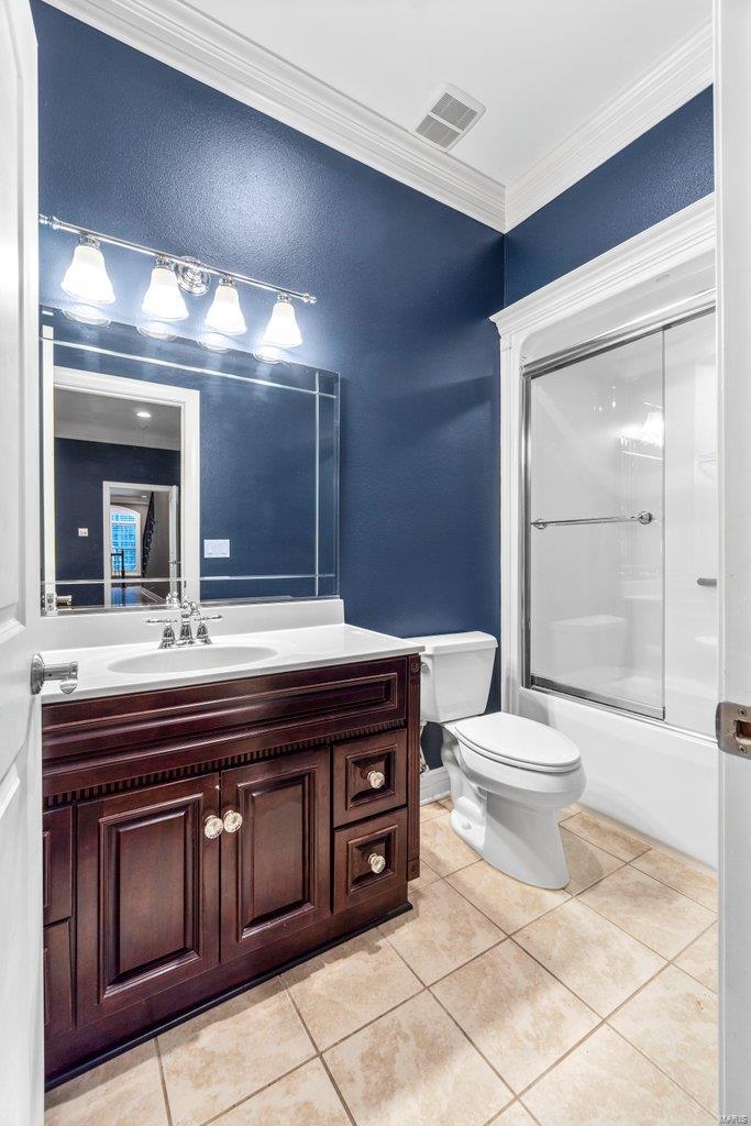 Windwood Lake Estate - Residential