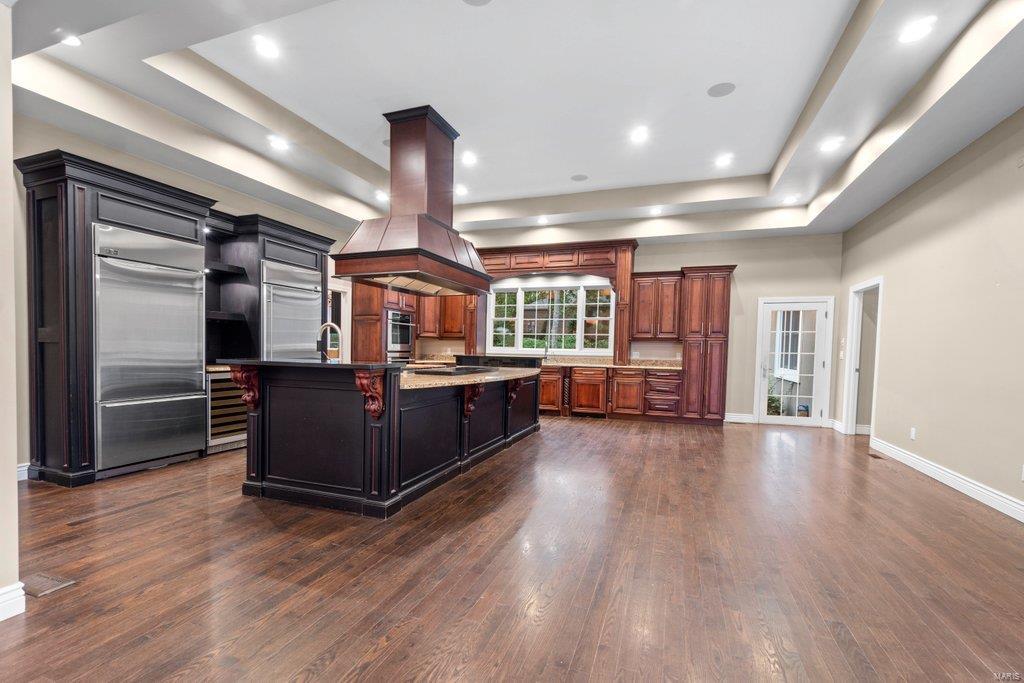 Windwood Lake Estate - Residential