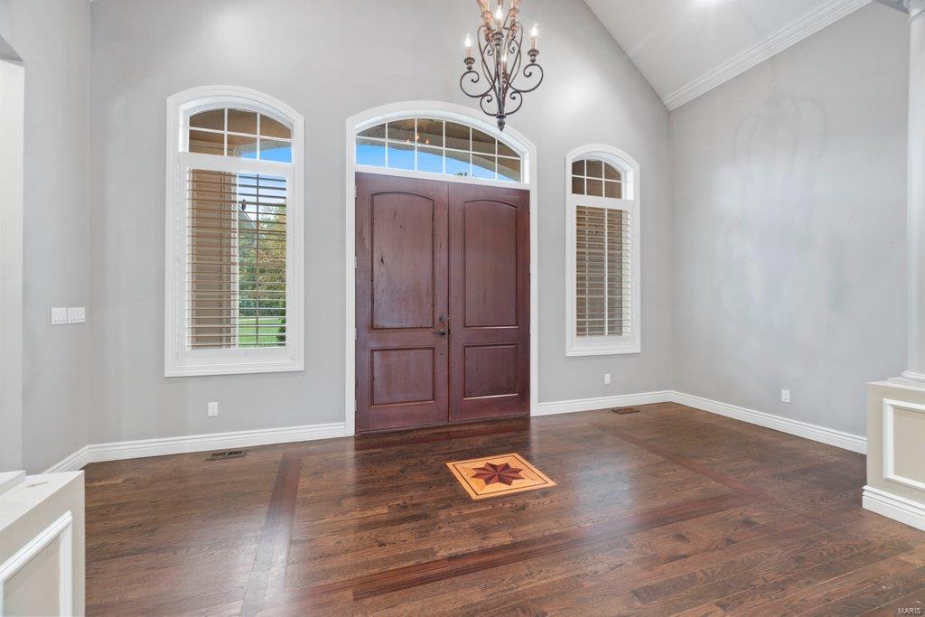 Windwood Lake Estate - Residential