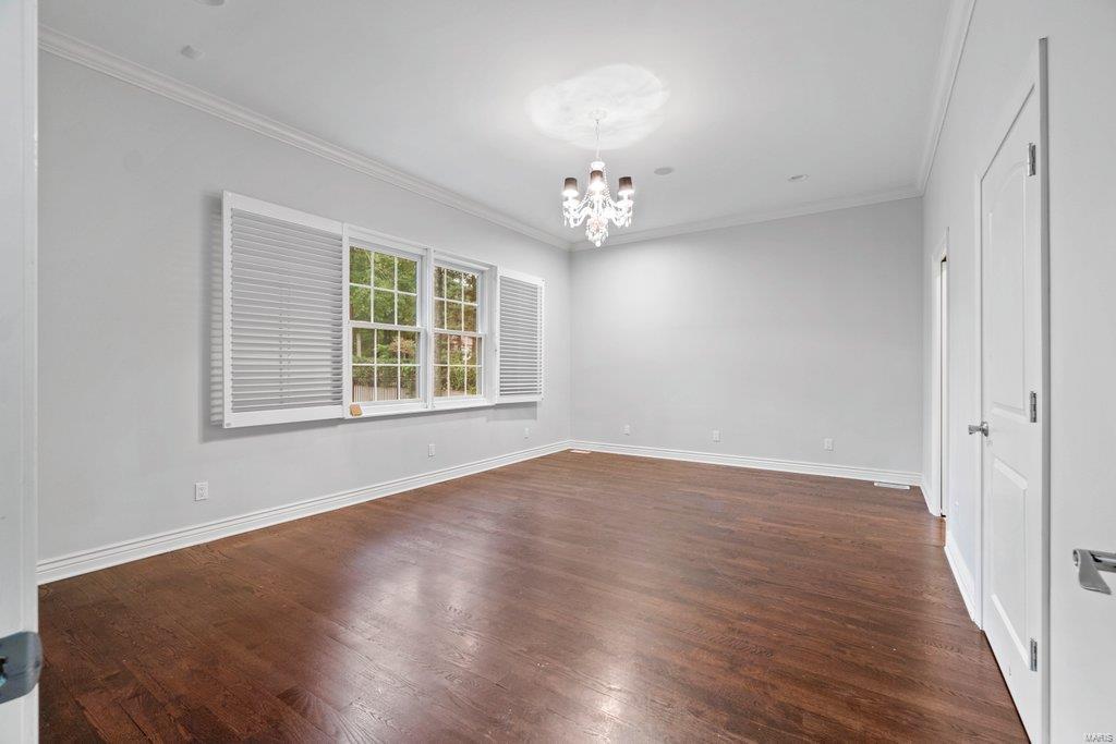 Windwood Lake Estate - Residential