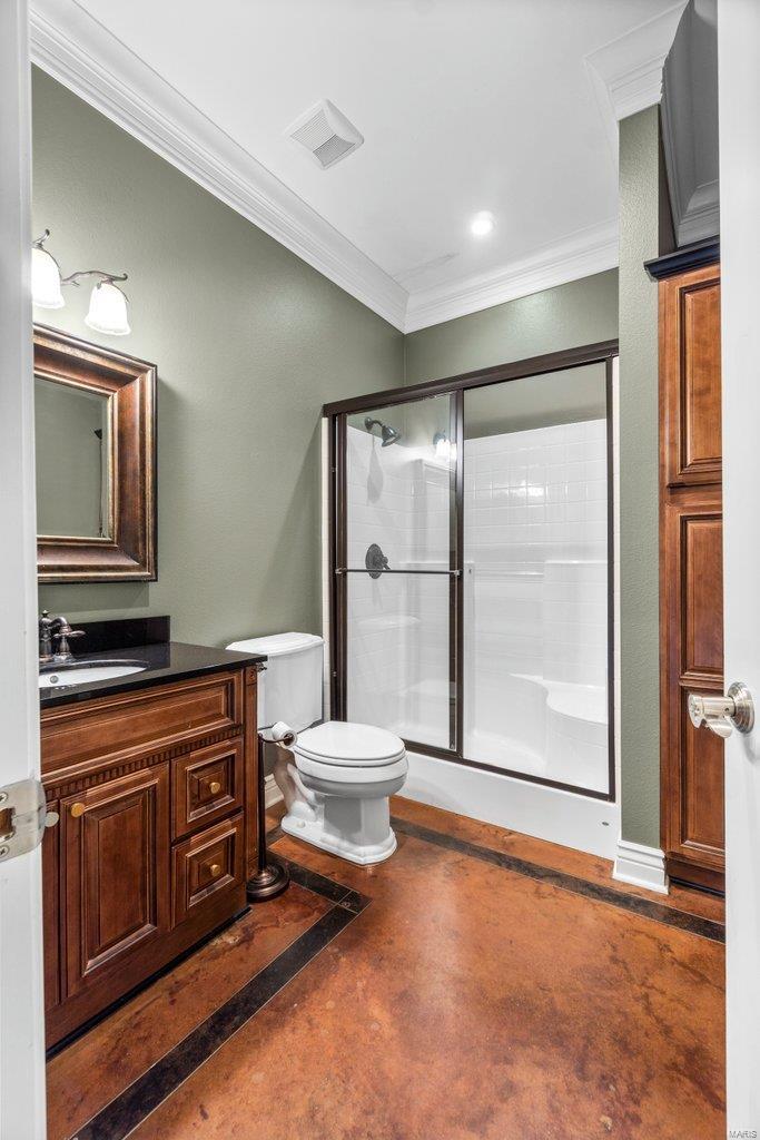 Windwood Lake Estate - Residential