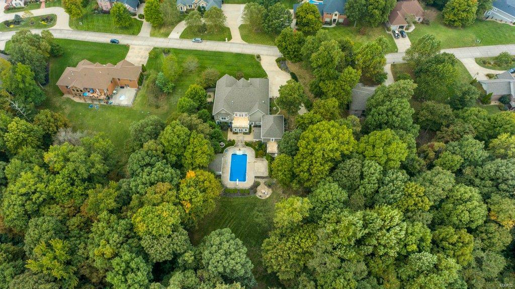 Windwood Lake Estate - Residential