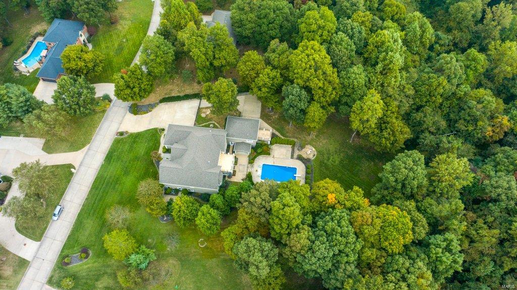 Windwood Lake Estate - Residential