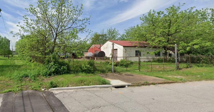 Commercial building with approx. 4,800 sq ft on .85 acres. Location: City