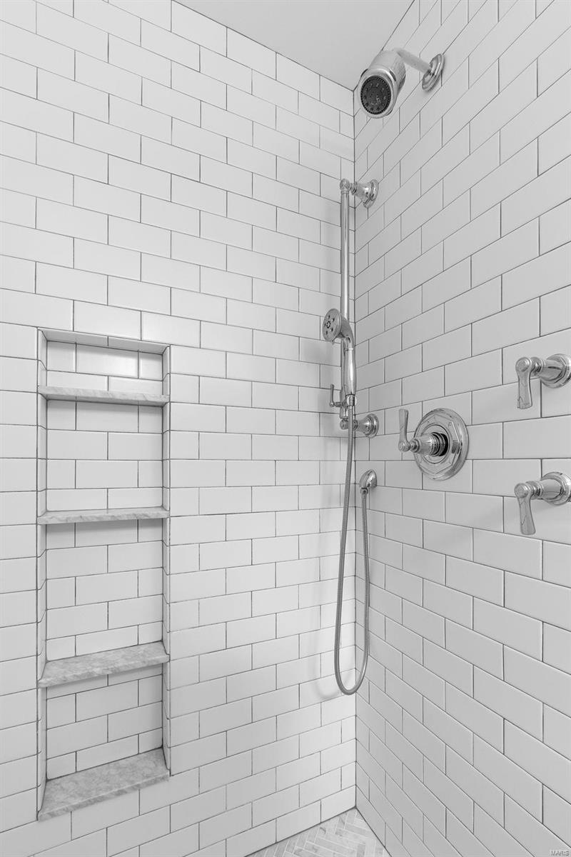 East Kirkwood Blk Pt C & Sec 6-44-6 - Residential