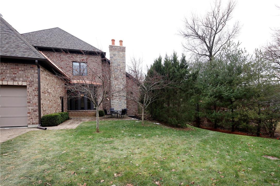 Ladue Court Villas - Residential