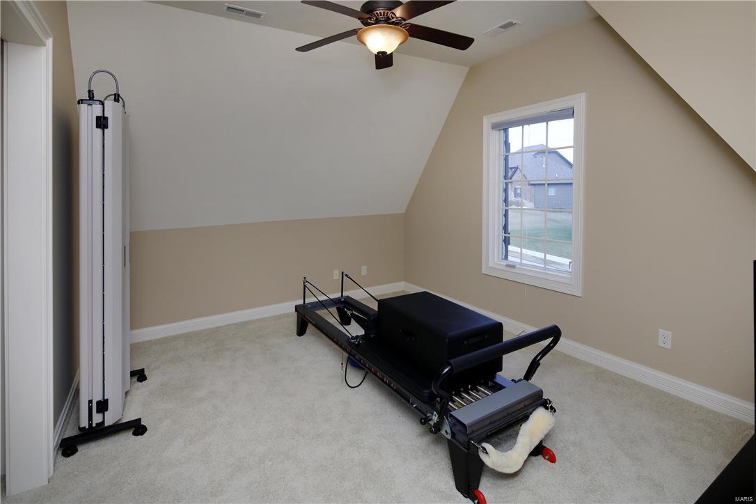 Ladue Court Villas - Residential