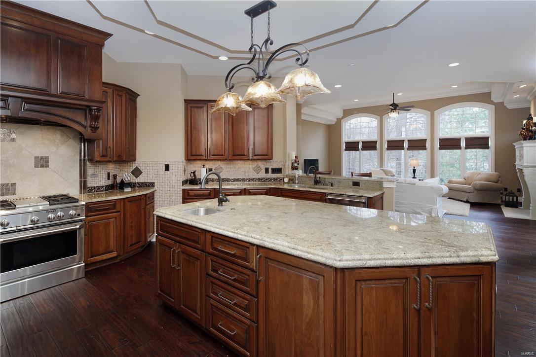 Ladue Court Villas - Residential