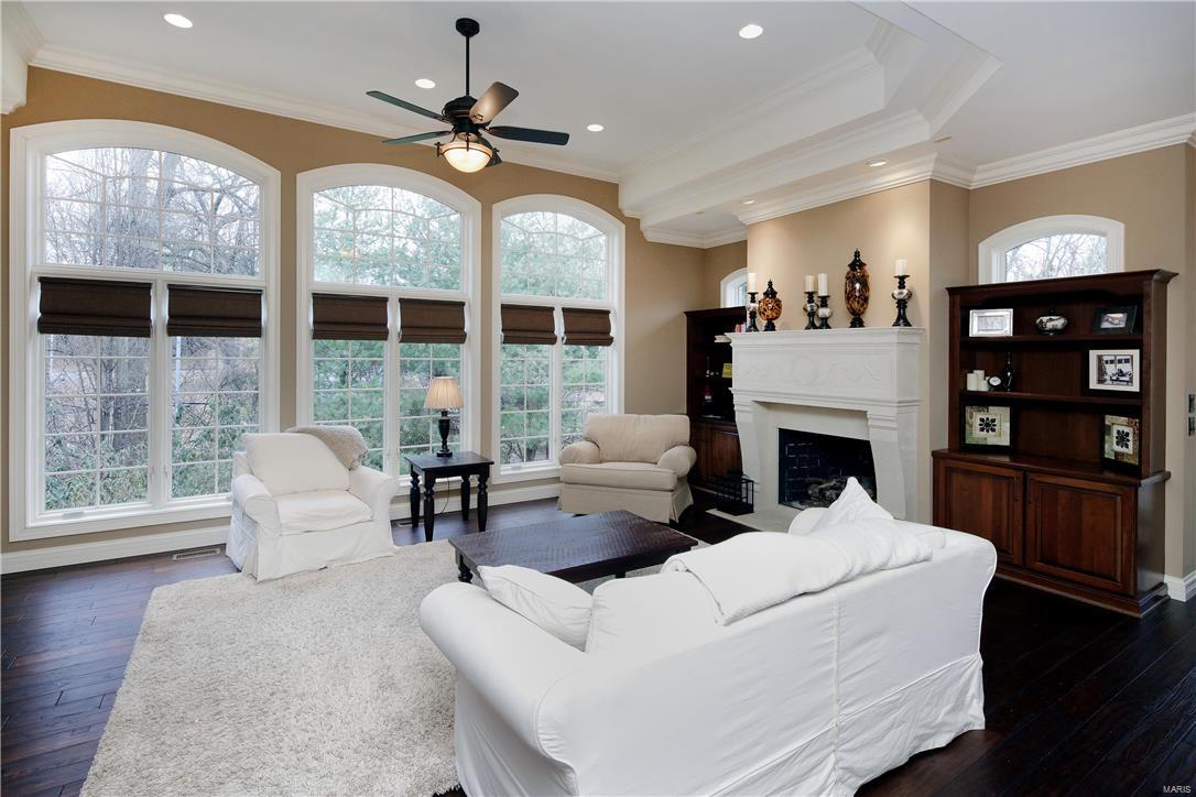 Ladue Court Villas - Residential