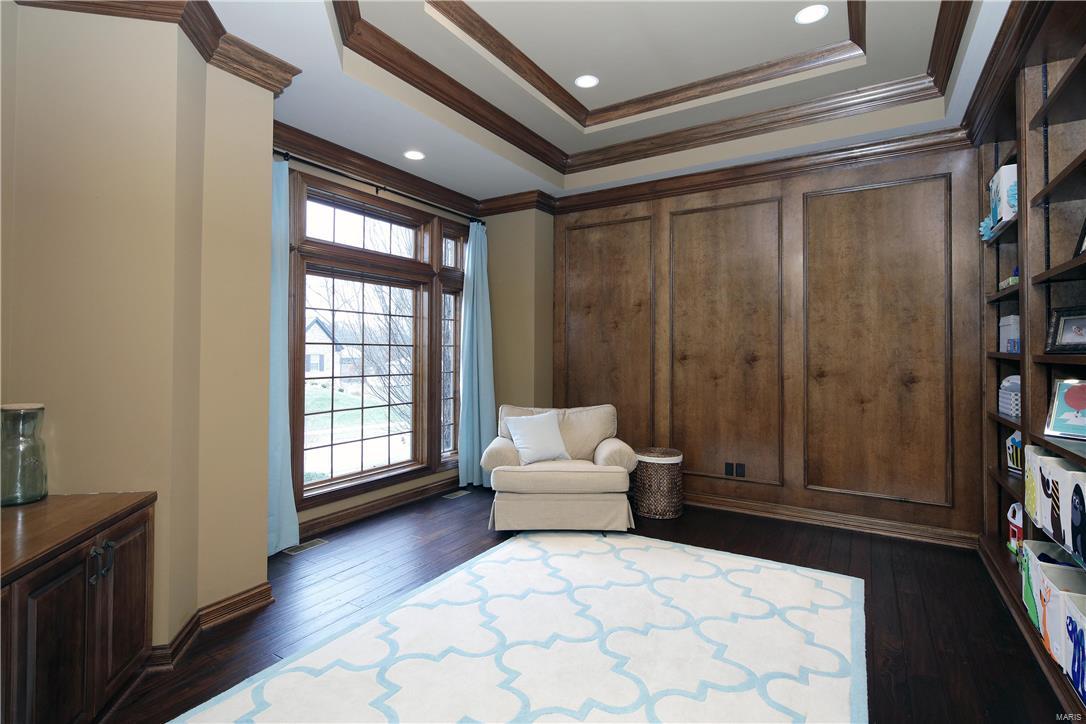 Ladue Court Villas - Residential