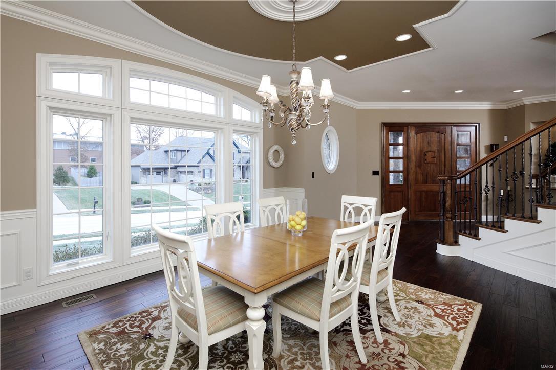 Ladue Court Villas - Residential