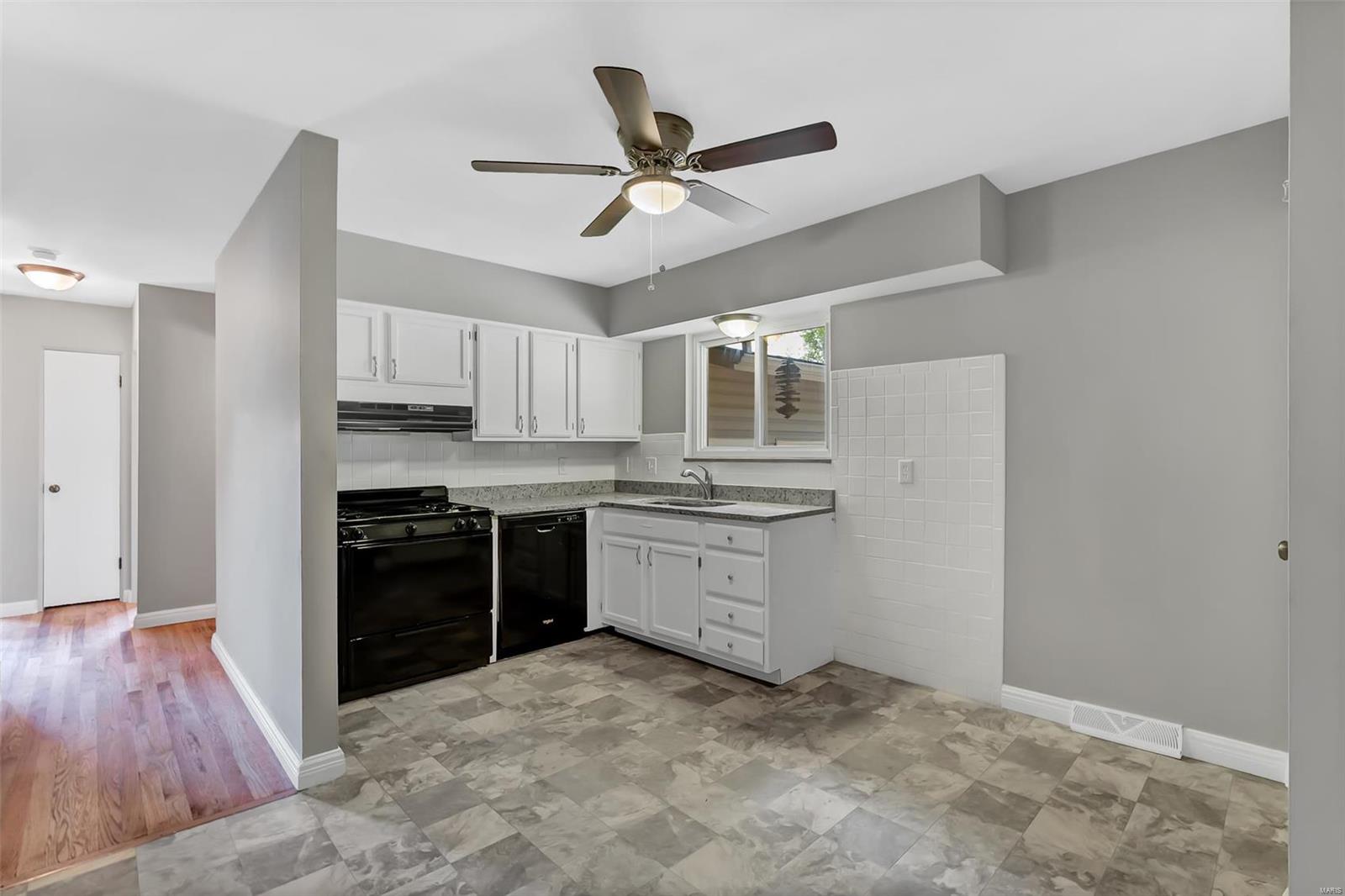 Florissant Meadows - Residential Lease