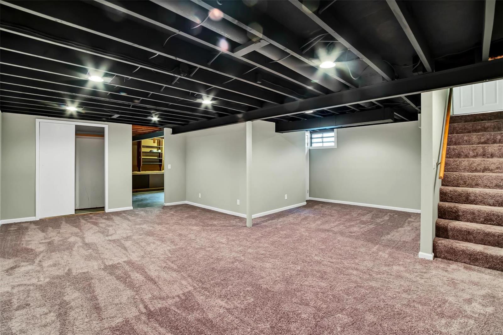 Florissant Meadows - Residential Lease