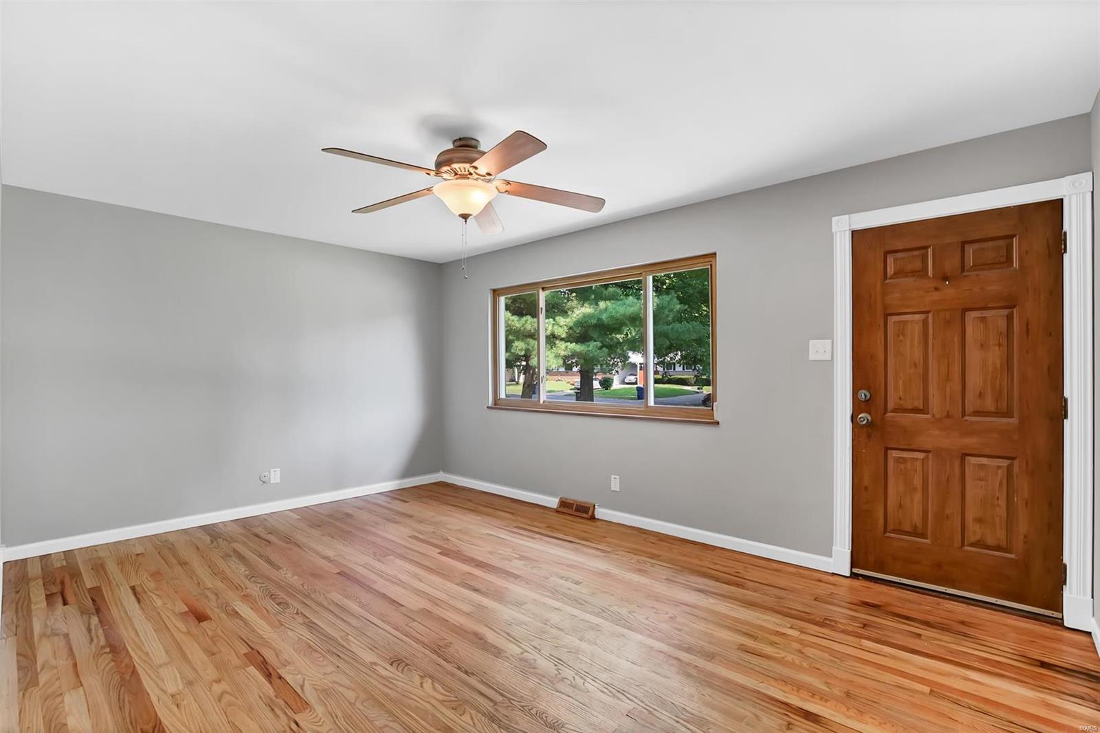 Florissant Meadows - Residential Lease