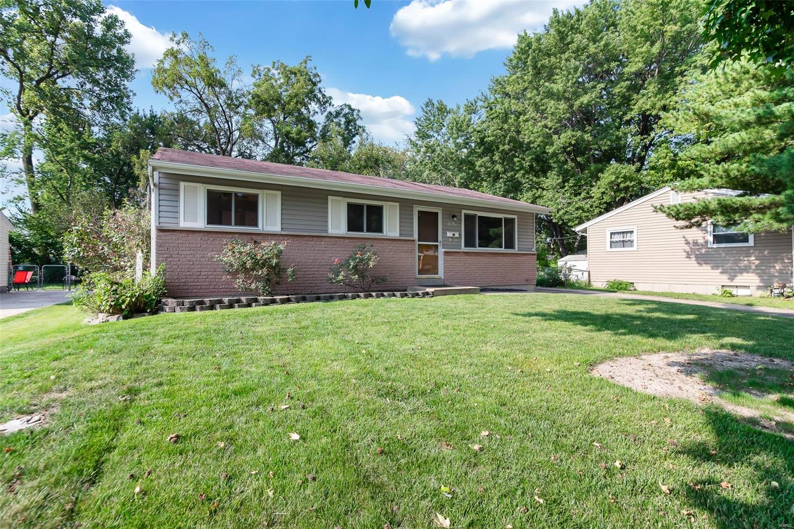 Florissant Meadows - Residential Lease