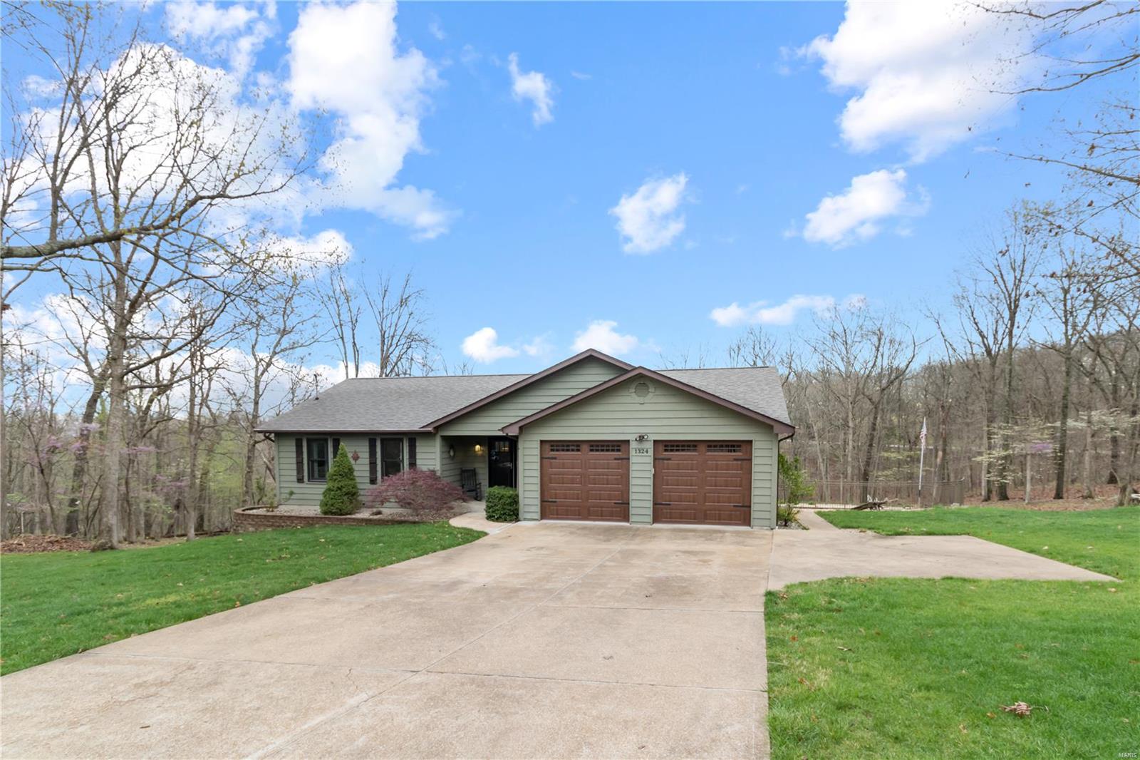 1324 Shirley Lane