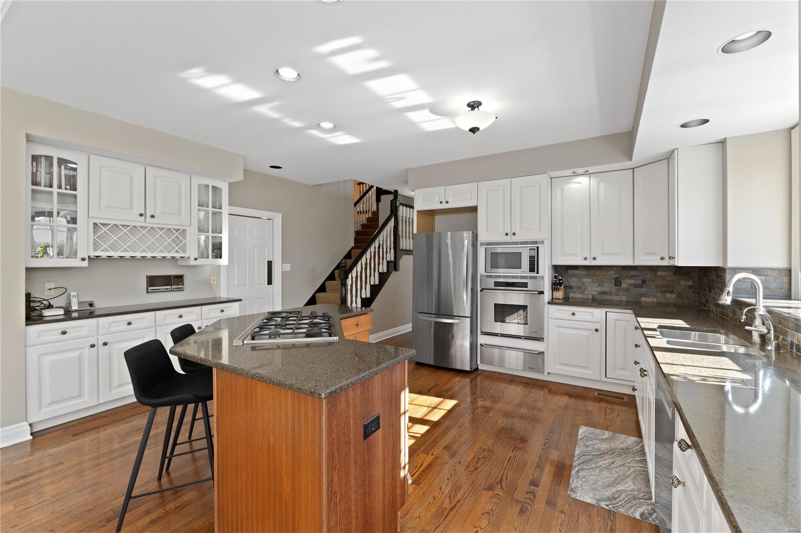 Manors Of Town & Country Bristol Manor - Residential