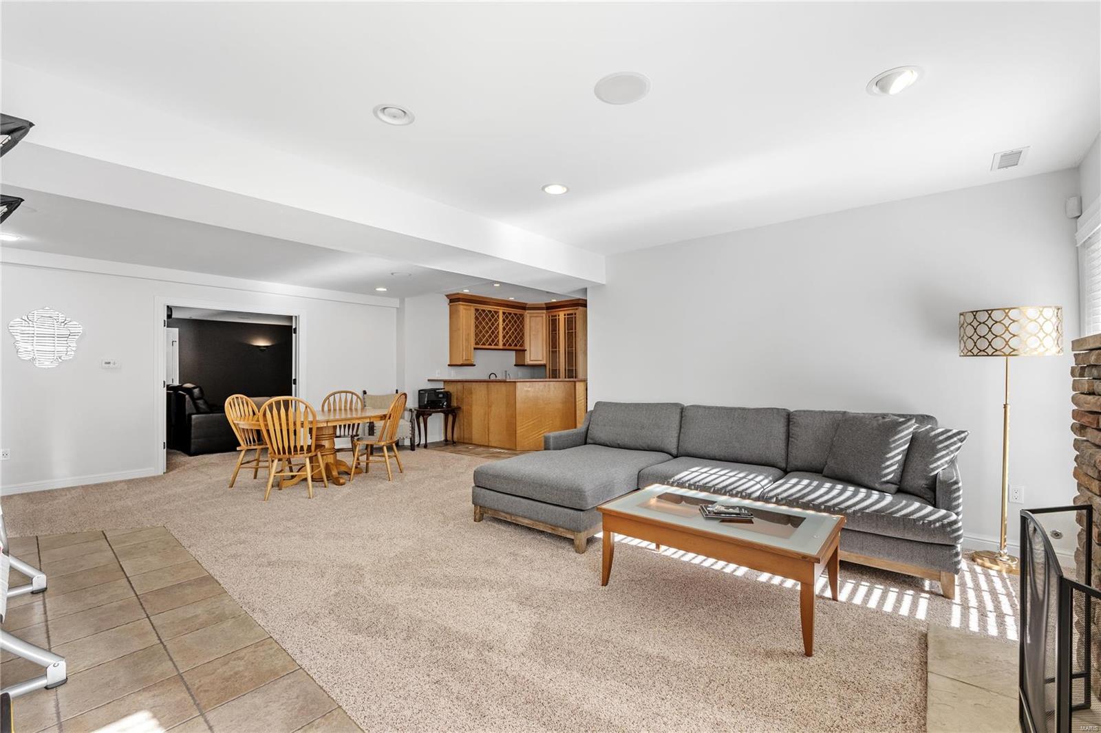 Manors Of Town & Country Bristol Manor - Residential