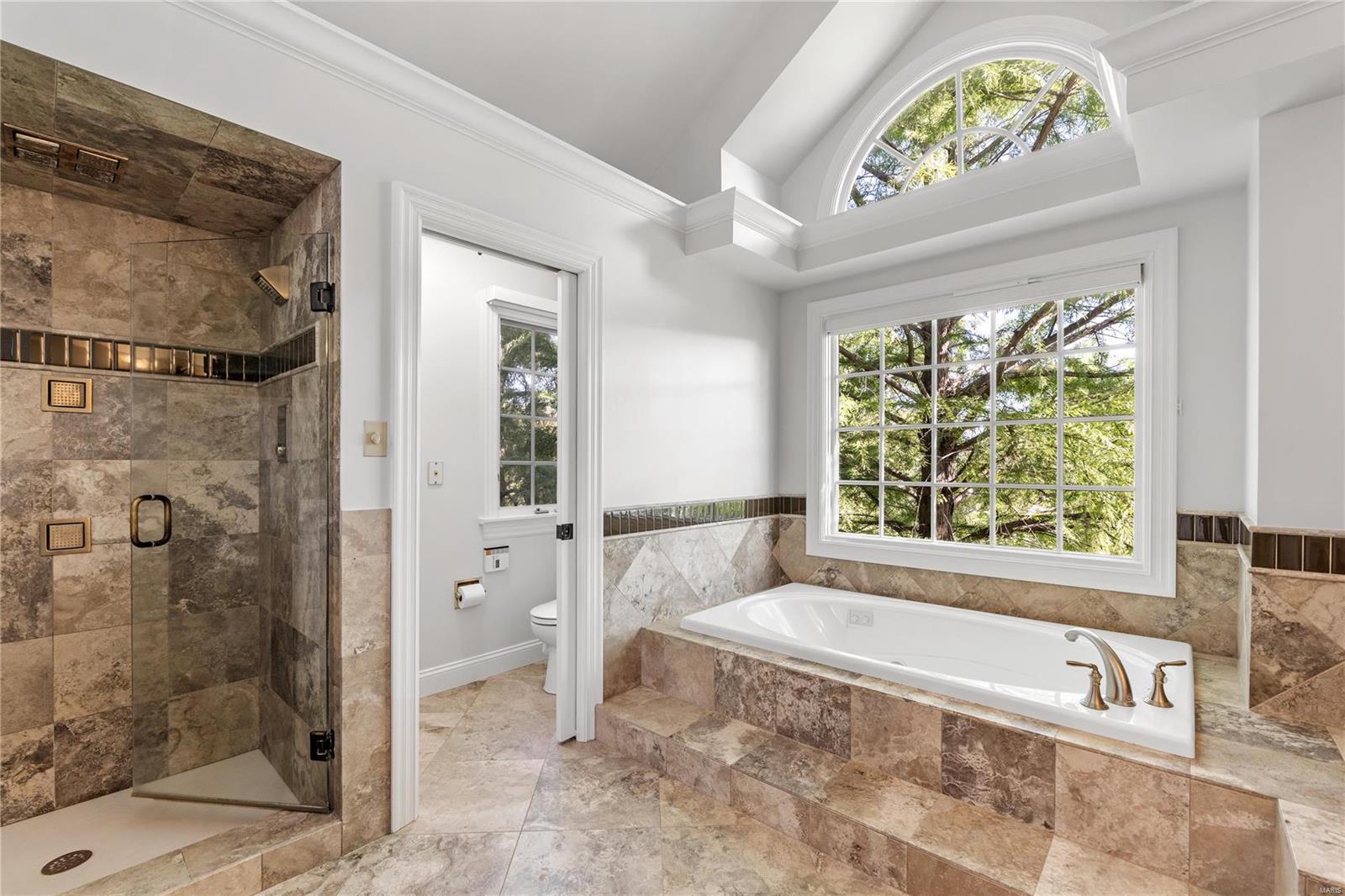 Manors Of Town & Country Bristol Manor - Residential