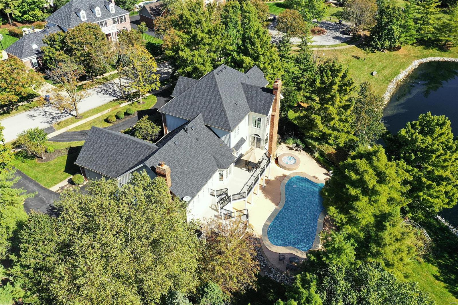 Manors Of Town & Country Bristol Manor - Residential