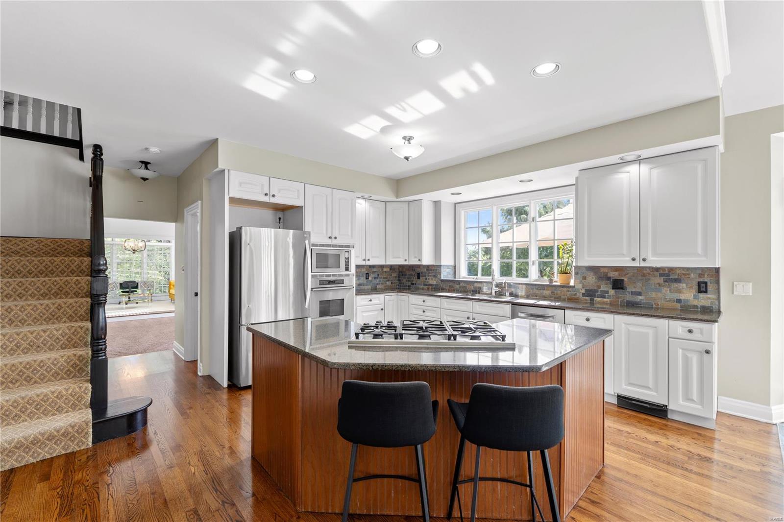 Manors Of Town & Country Bristol Manor - Residential