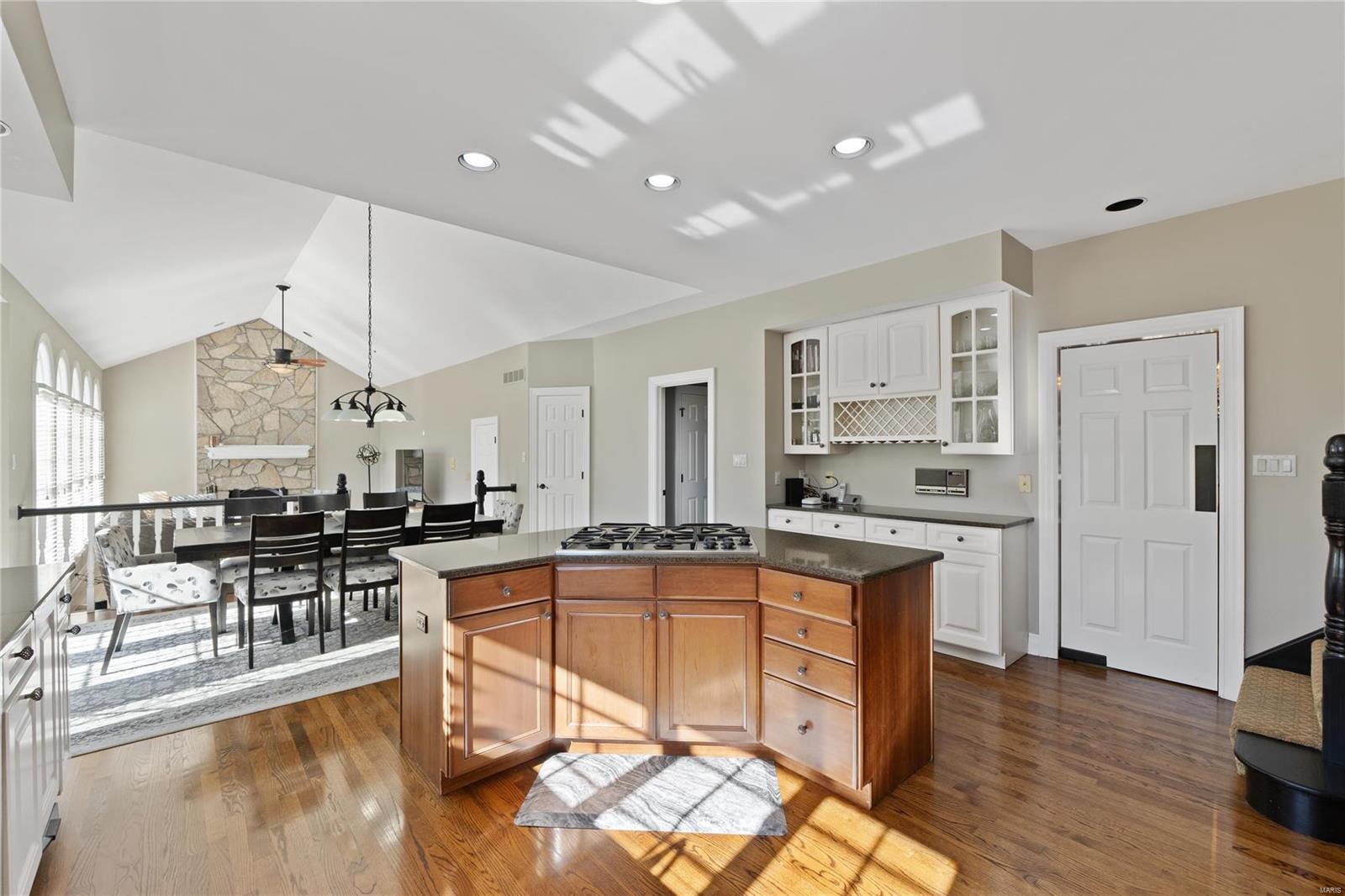 Manors Of Town & Country Bristol Manor - Residential