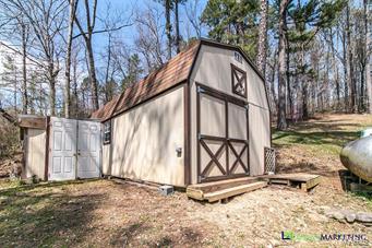 NON SUBDIVISION - Residential