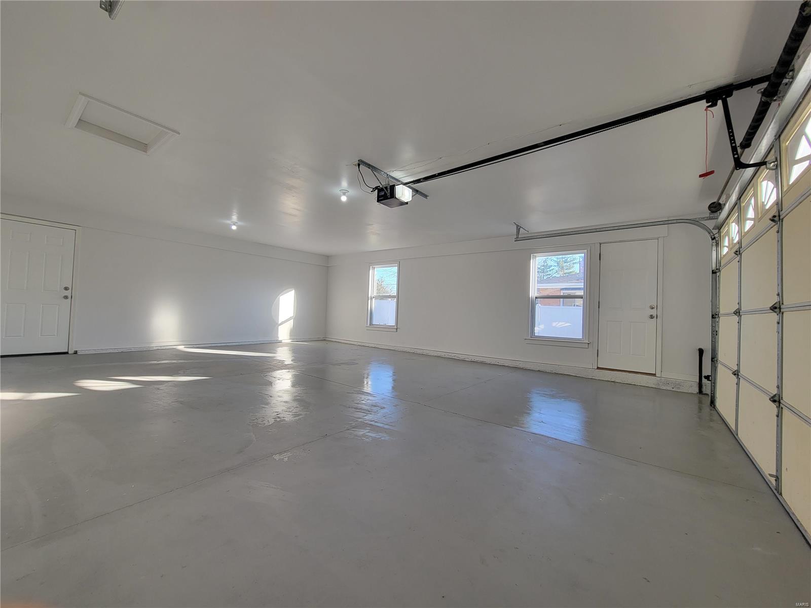 Char Bea Manor - Residential