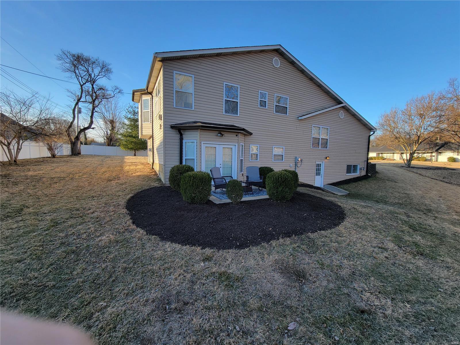 Char Bea Manor - Residential