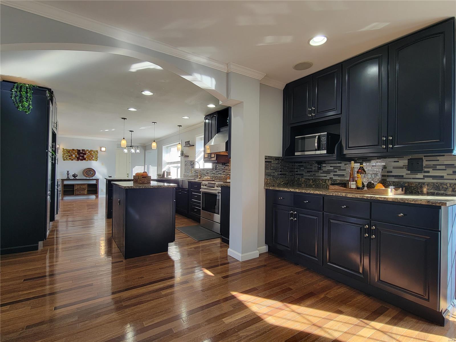 Char Bea Manor - Residential