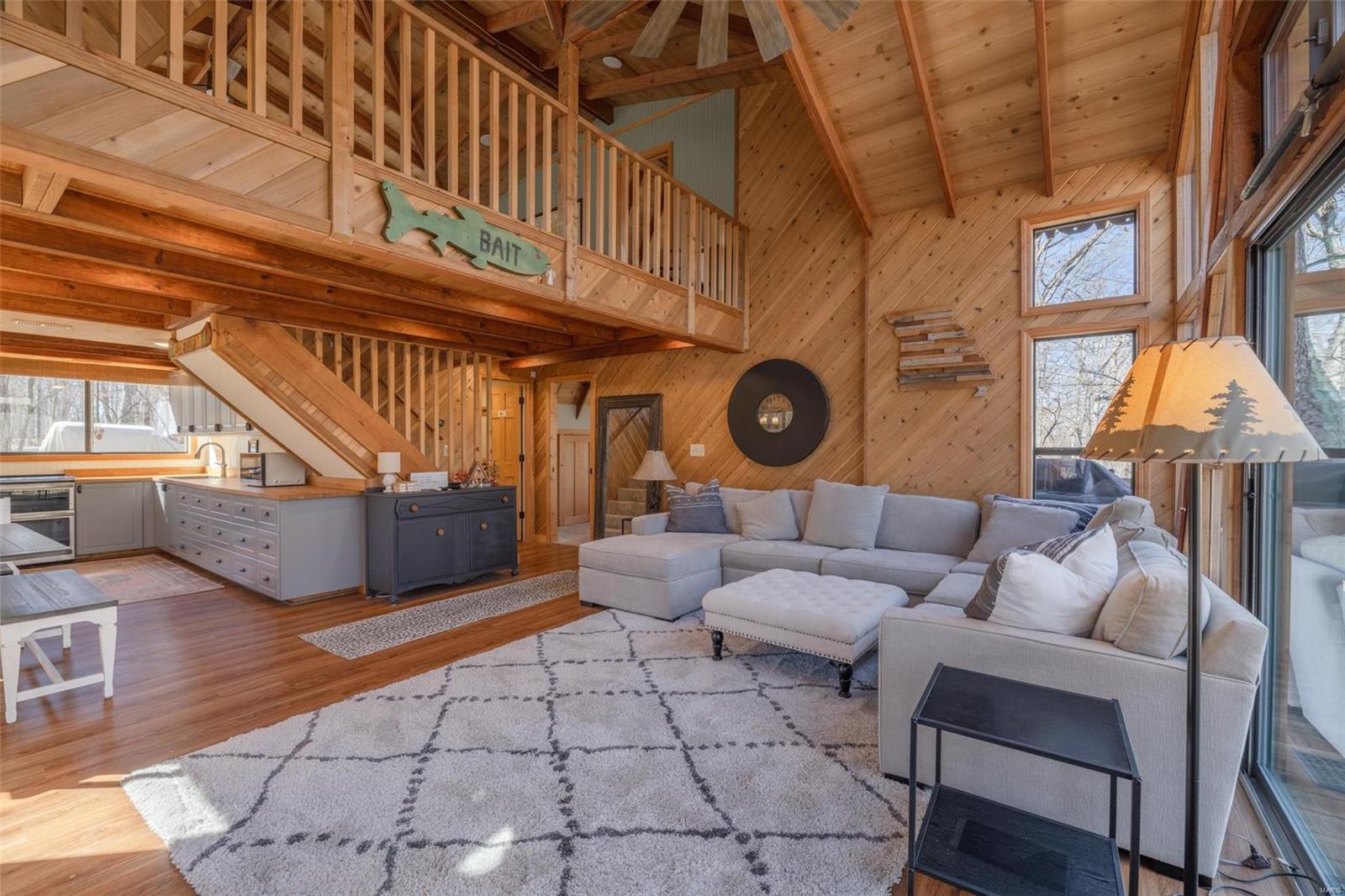 735 East Aspen Circle Drive