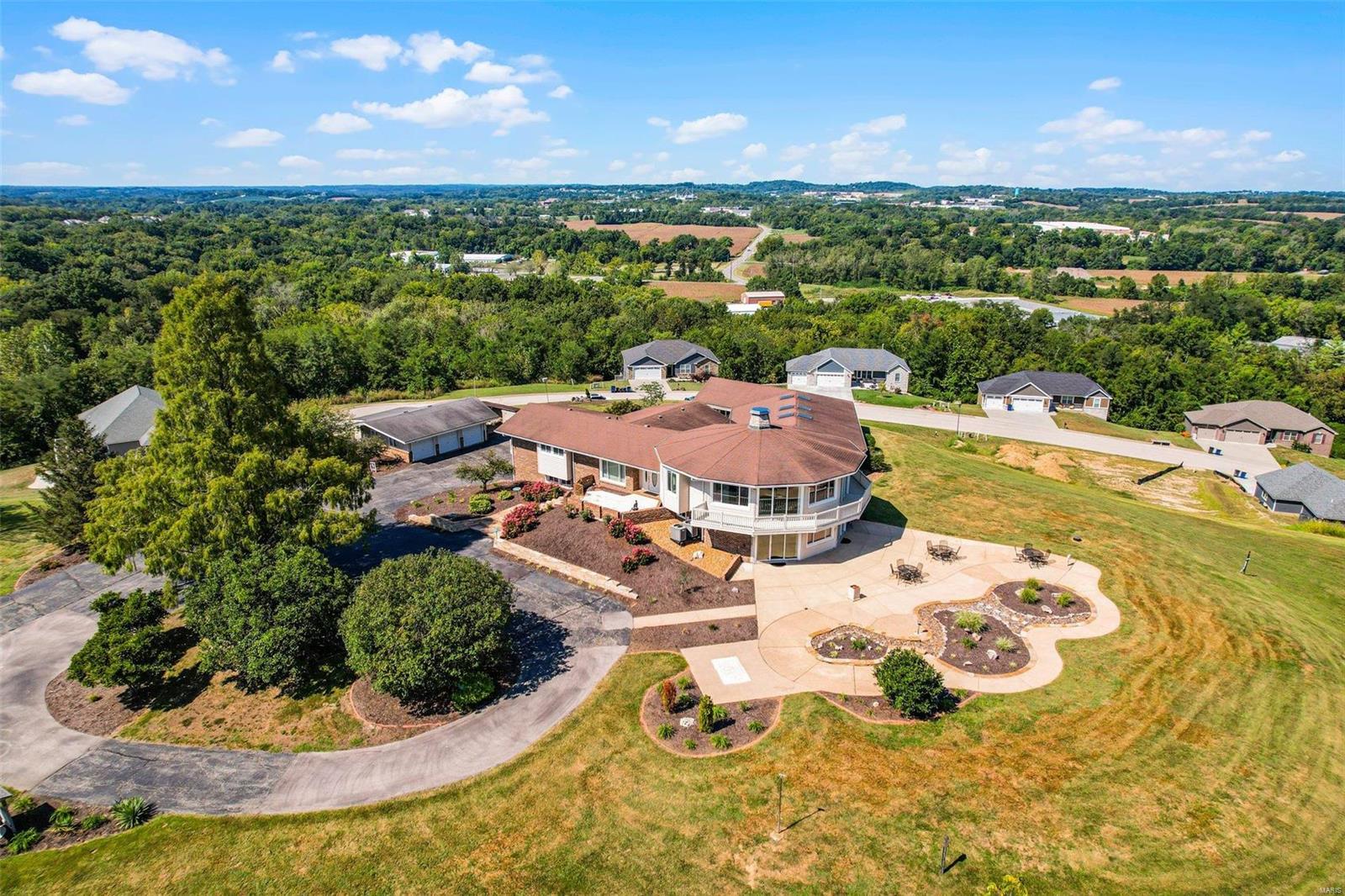 1487 Rock Ln.
