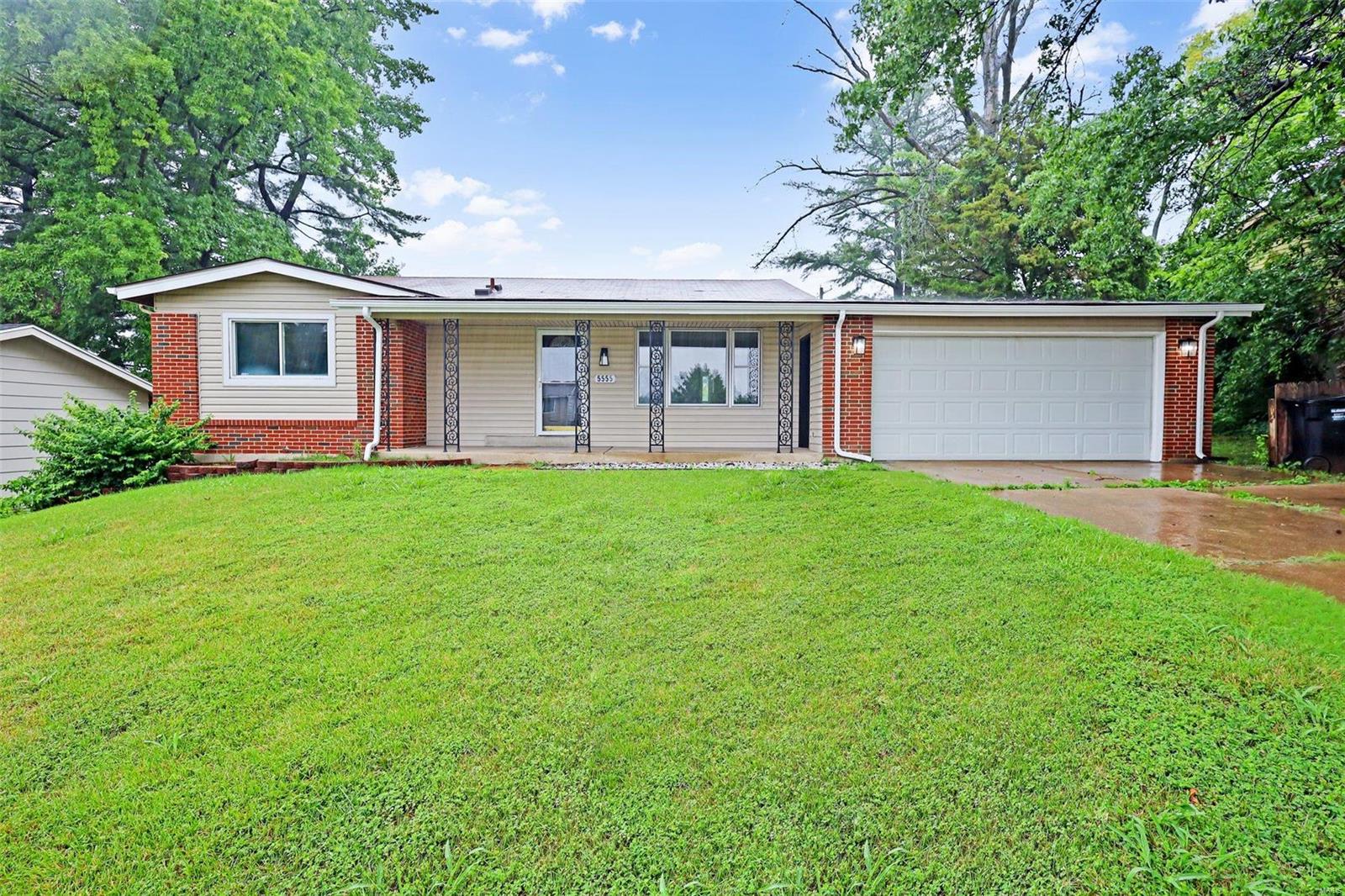 Lake James Manor 1 - Residential