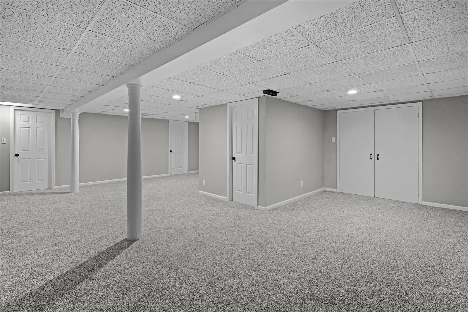 Lake James Manor 1 - Residential