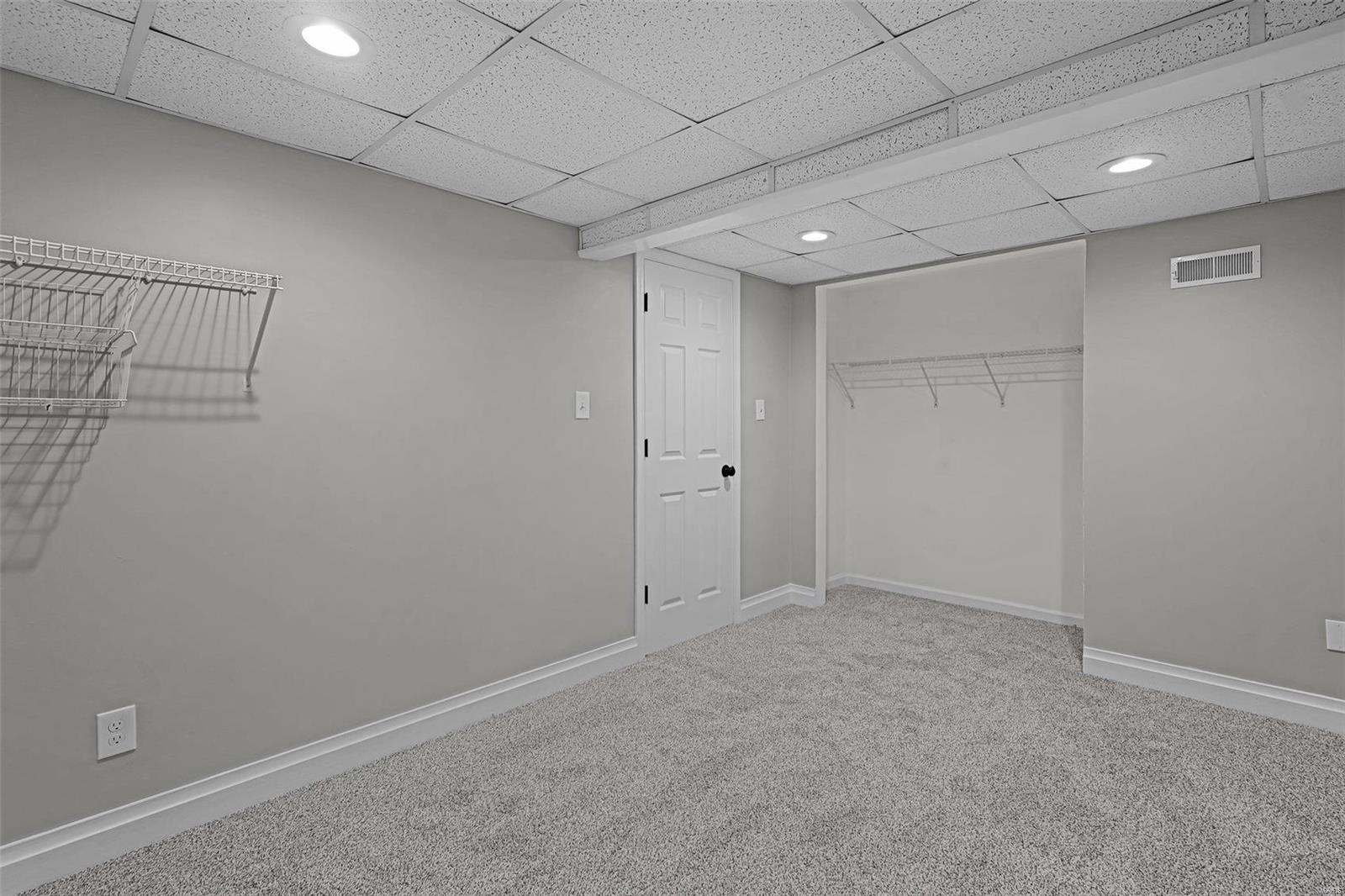 Lake James Manor 1 - Residential