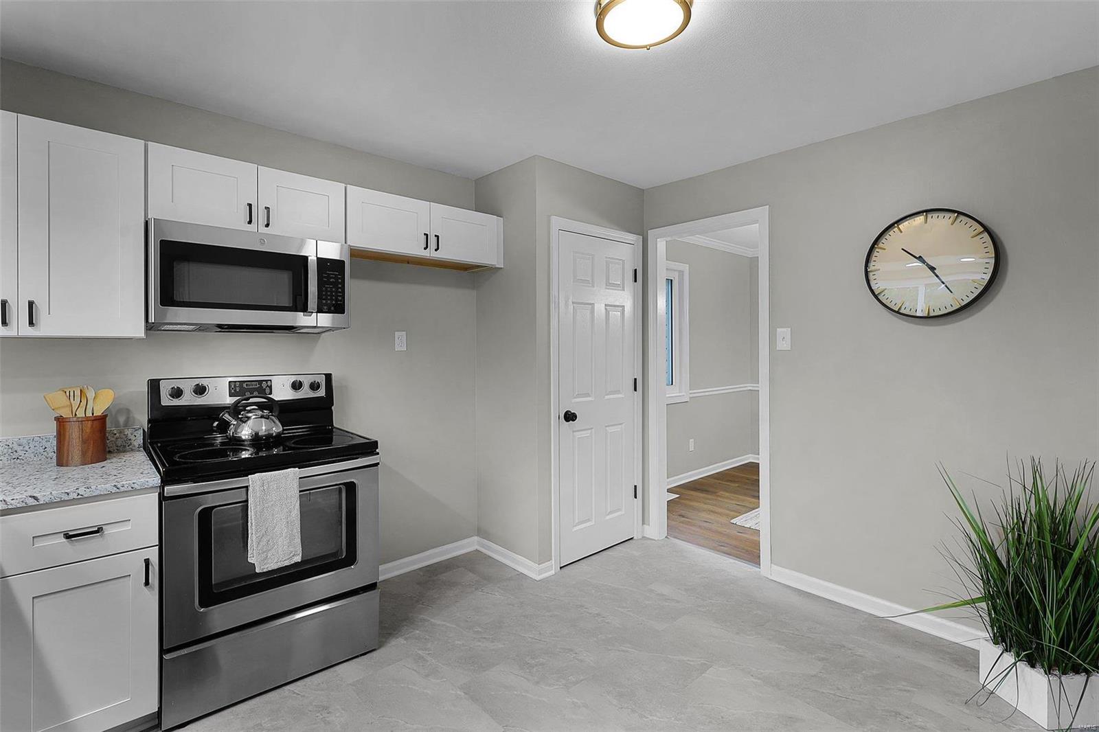 Lake James Manor 1 - Residential