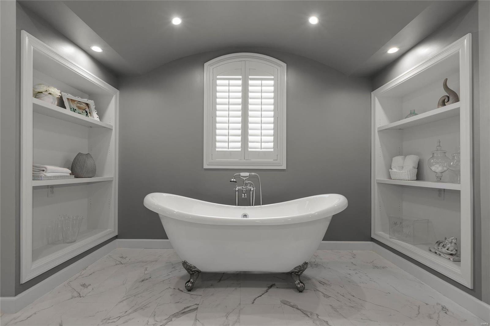 Country Lake Estates - Residential