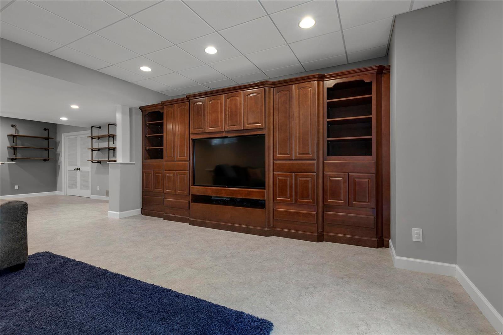 Country Lake Estates - Residential