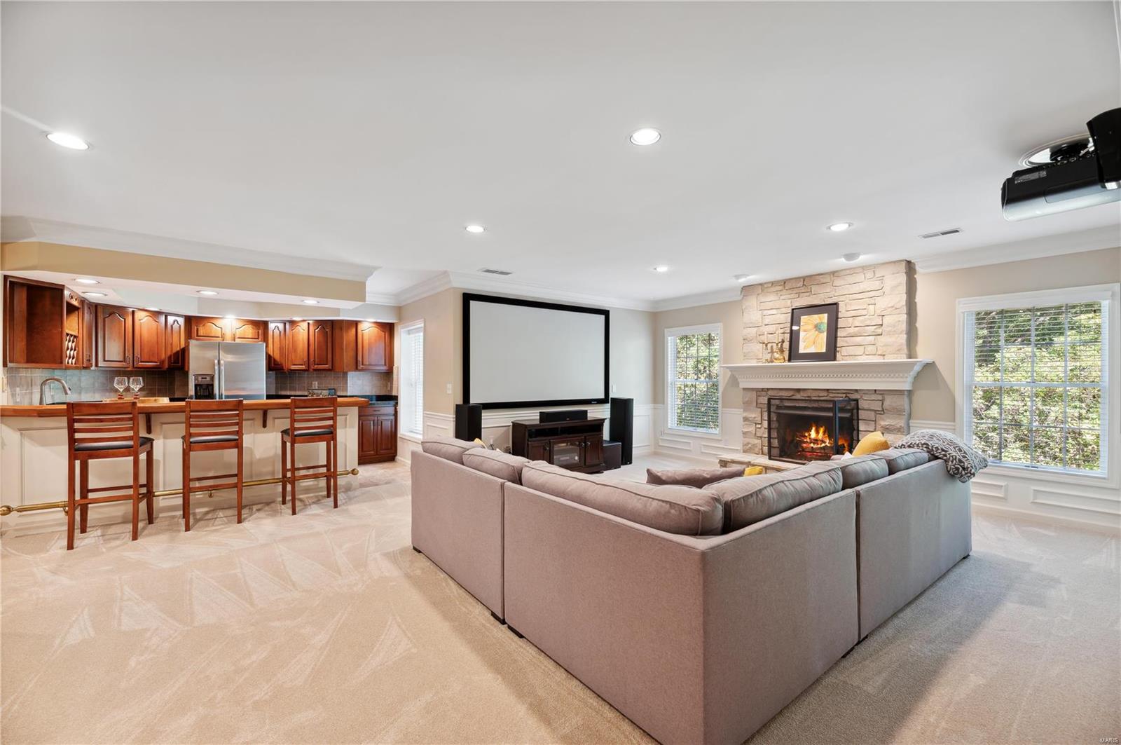 Kingspointe - Residential