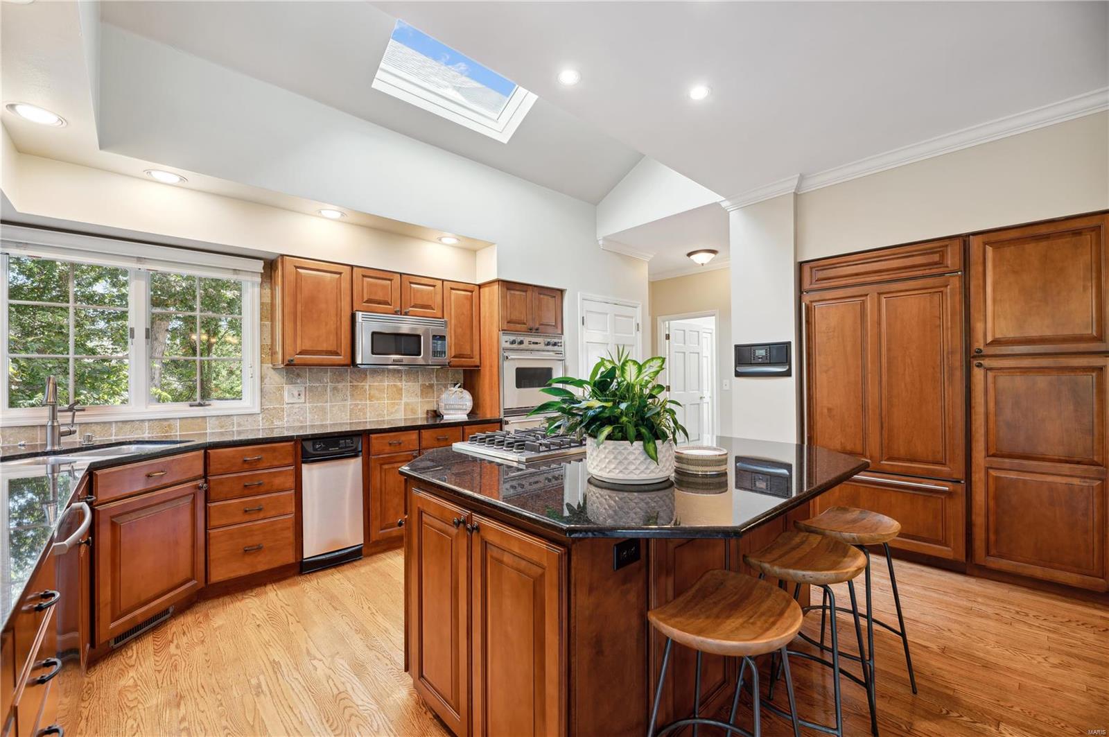 Kingspointe - Residential