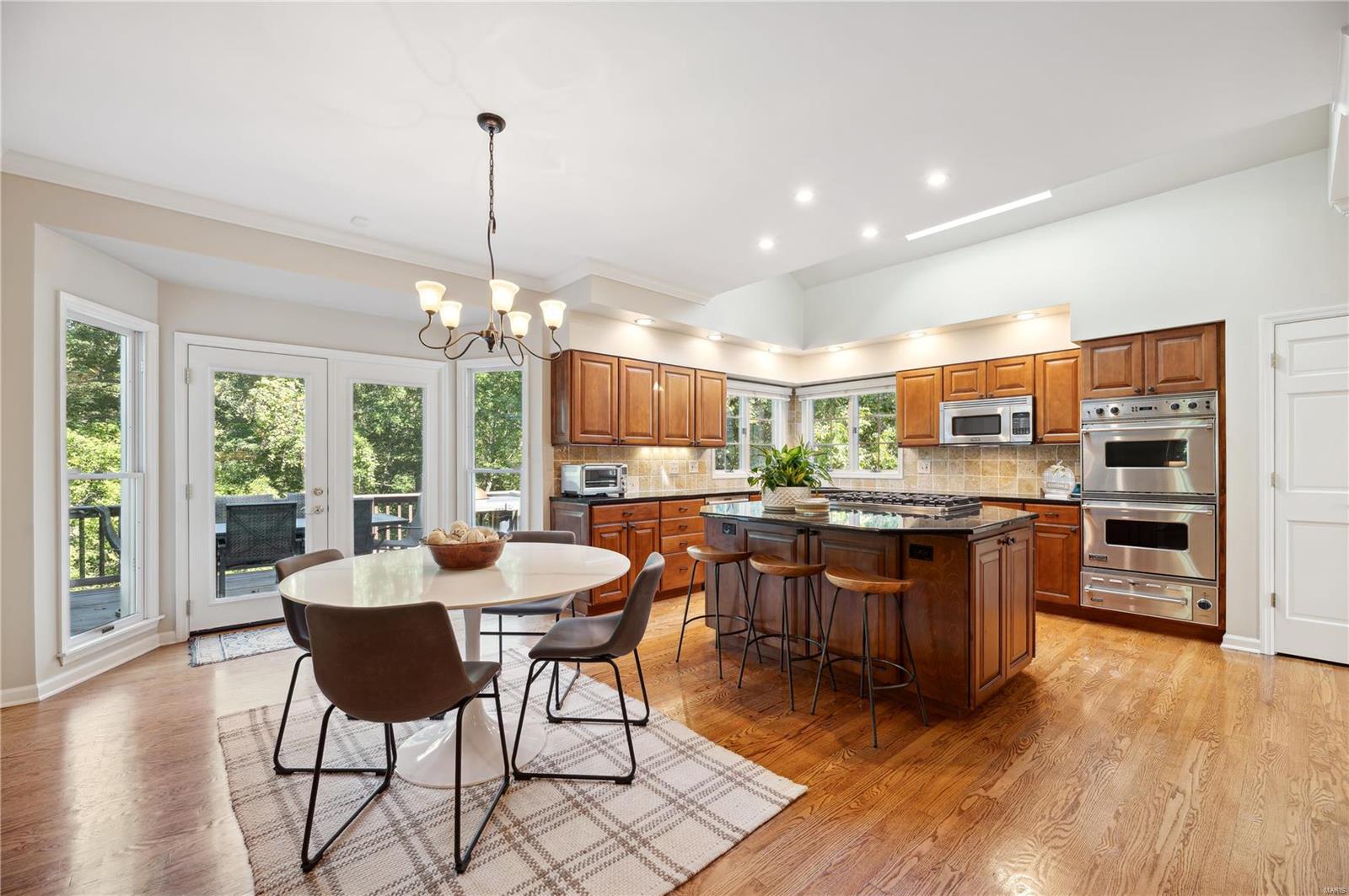 Kingspointe - Residential