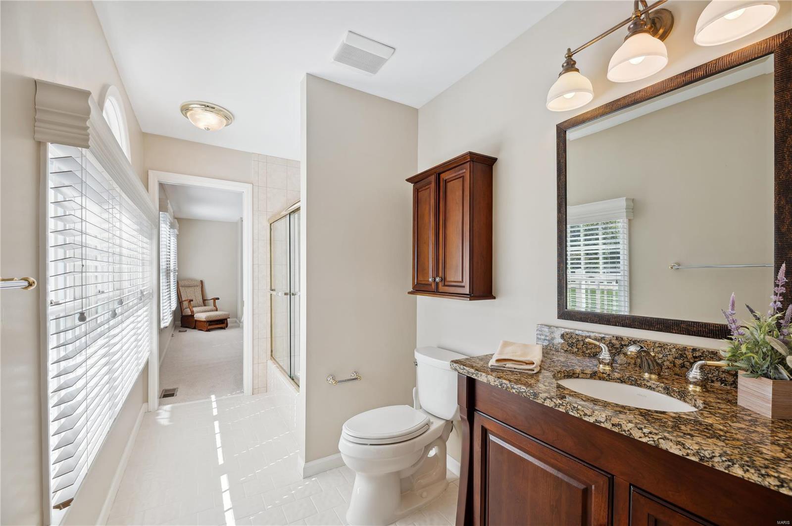 Kingspointe - Residential