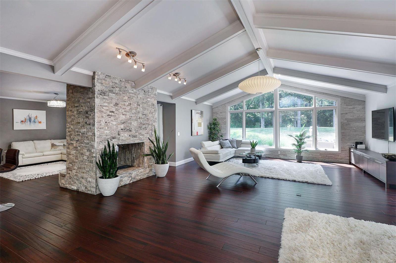 Meadowbrook Country Club Estates - Residential