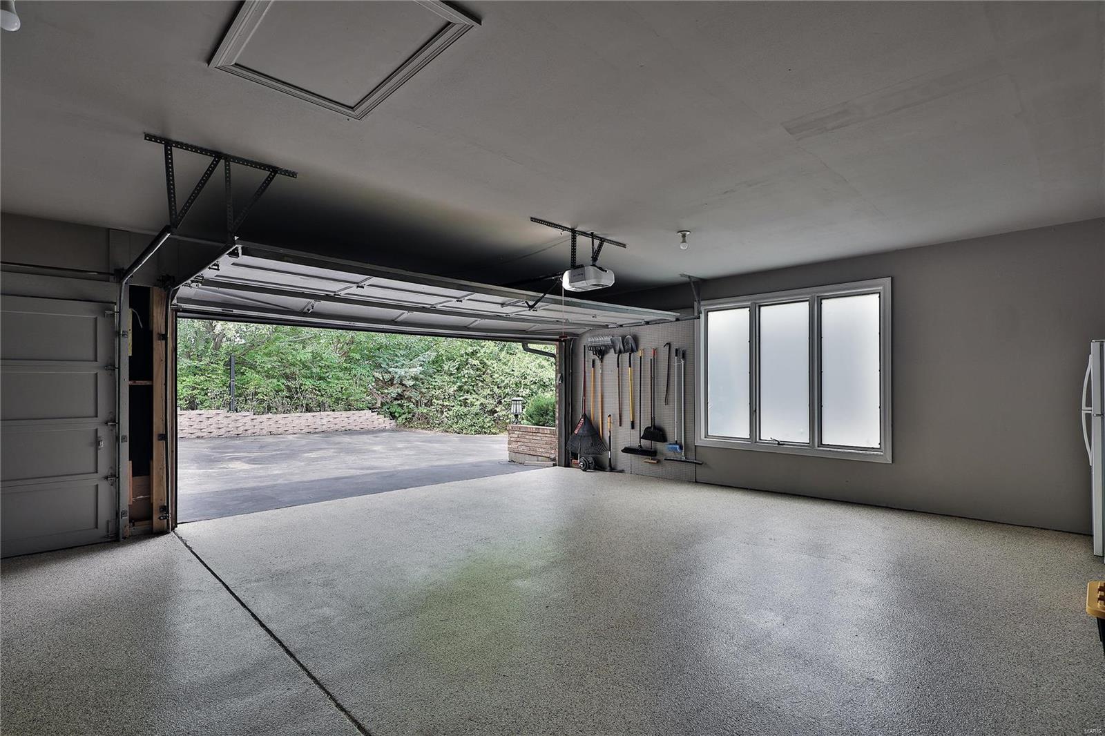 Meadowbrook Country Club Estates - Residential