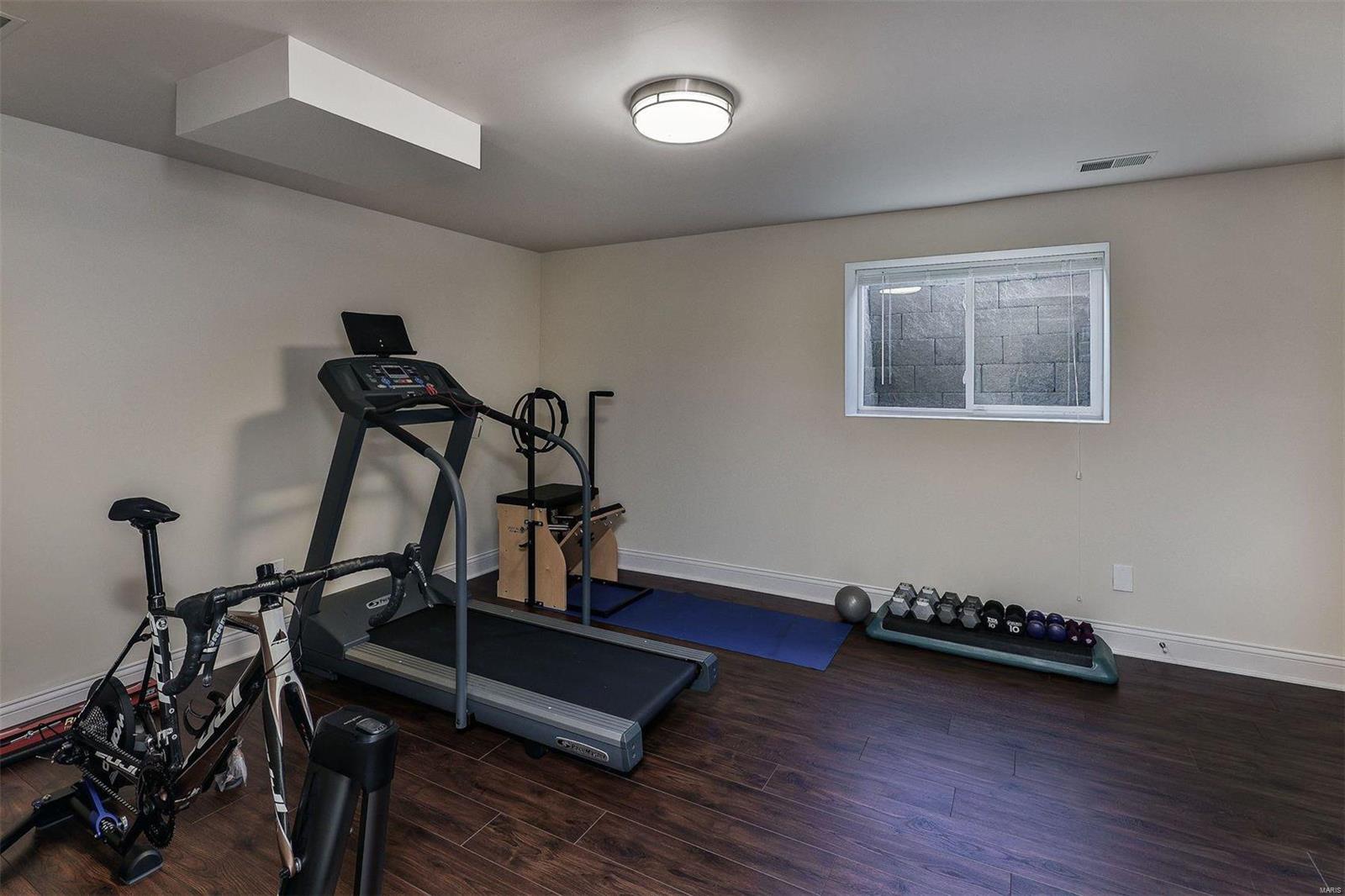 Meadowbrook Country Club Estates - Residential